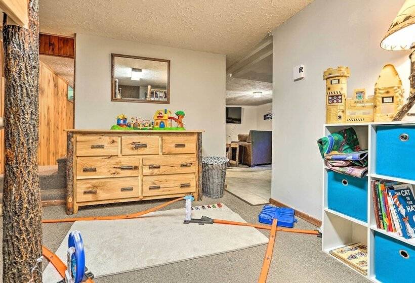 Walk To Lake & Beach: Pocono Cabin W/ Fire Pit