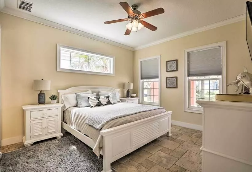 Palm Coast Oasis W/ Pool: Steps To Cinnamon Beach!