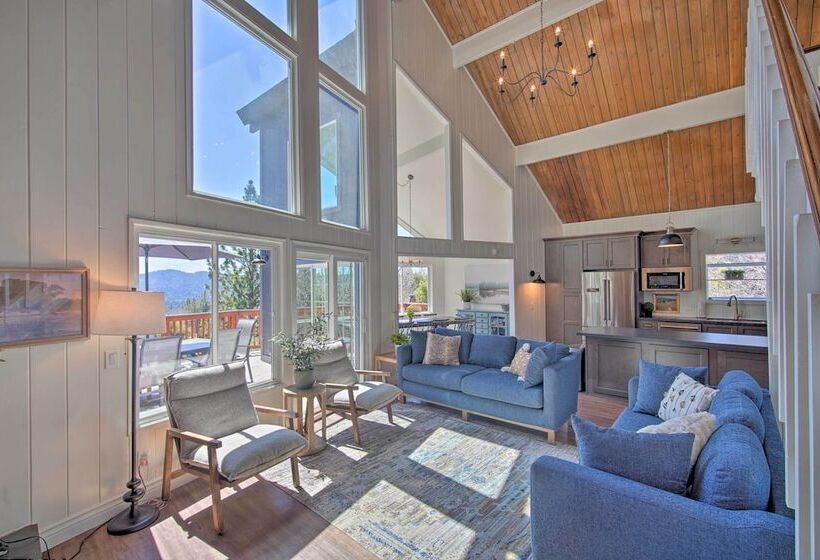 Stunning Lake Arrowhead Home: Decks & Hot Tub