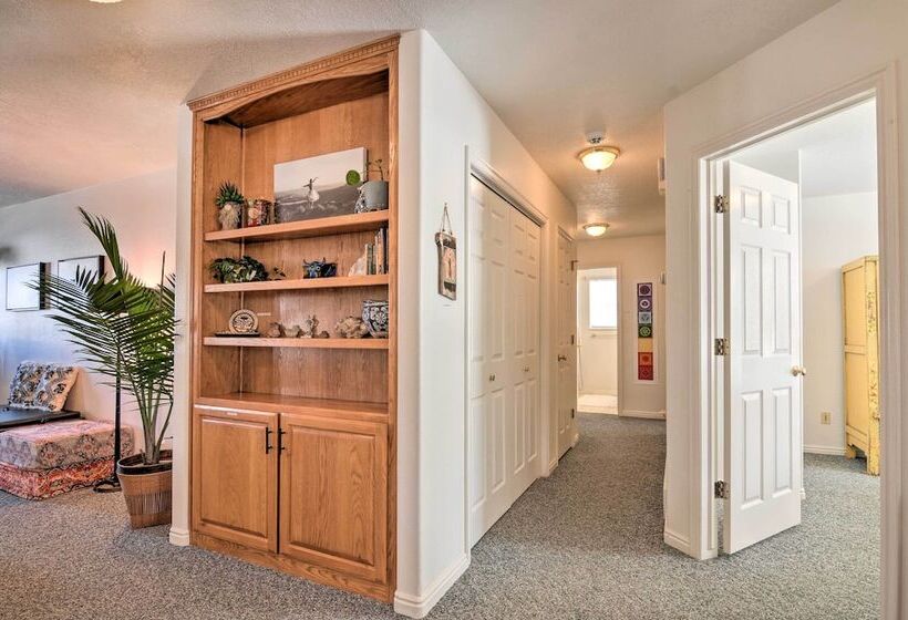 Sunny Retreat ~ 12 Mi To Brian Head Resort!