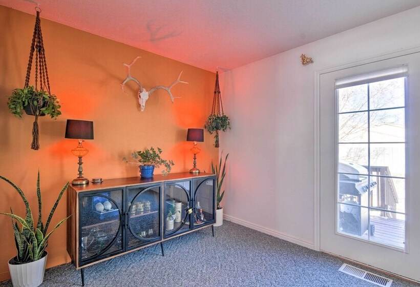 Sunny Retreat ~ 12 Mi To Brian Head Resort!