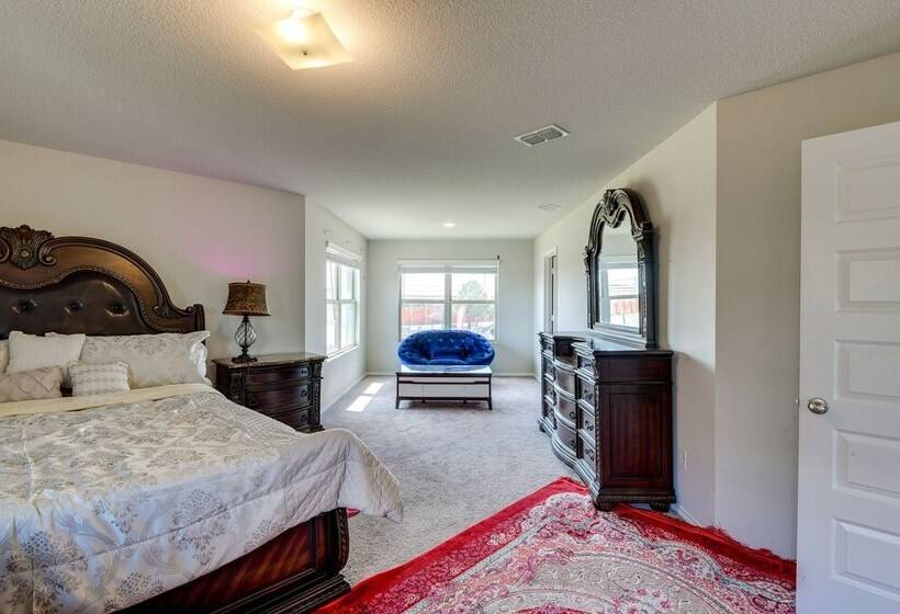 Texas Retreat W/ Patio Near Kayaking & Golfing!