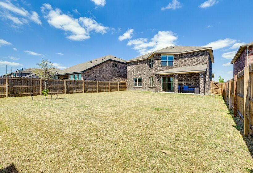 Texas Retreat W/ Patio Near Kayaking & Golfing!