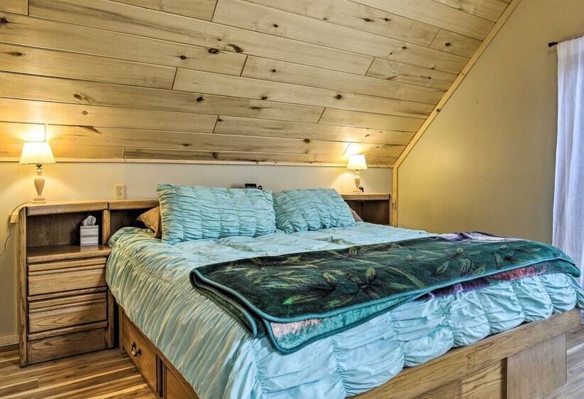 Three Lakes Home, Walk To Virgin Lake