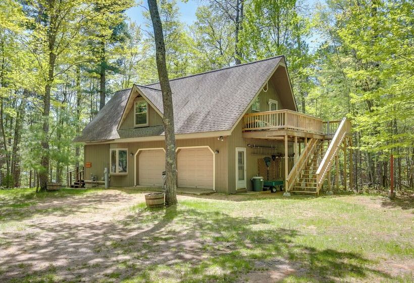 Three Lakes Home, Walk To Virgin Lake