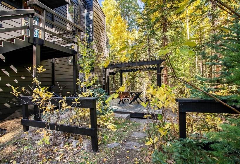 Tranquil Dumont Home W/ Creek & Mtn Views!