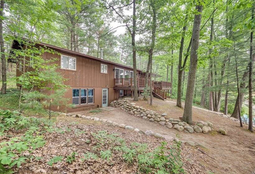 Traverse City Retreat W/ Deck & Lake Access