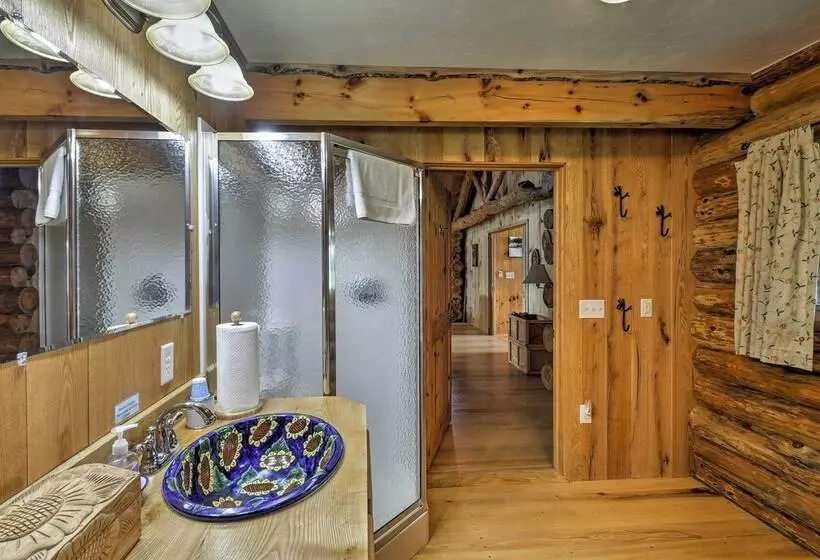 Valders Log Home Near Eea Air Show & Sheboygan!