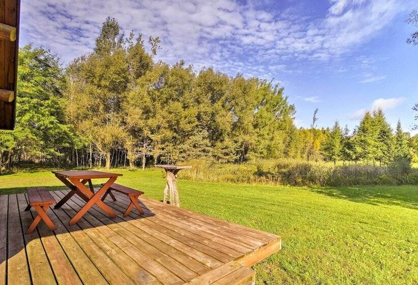 Valders Log Home Near Eea Air Show & Sheboygan!