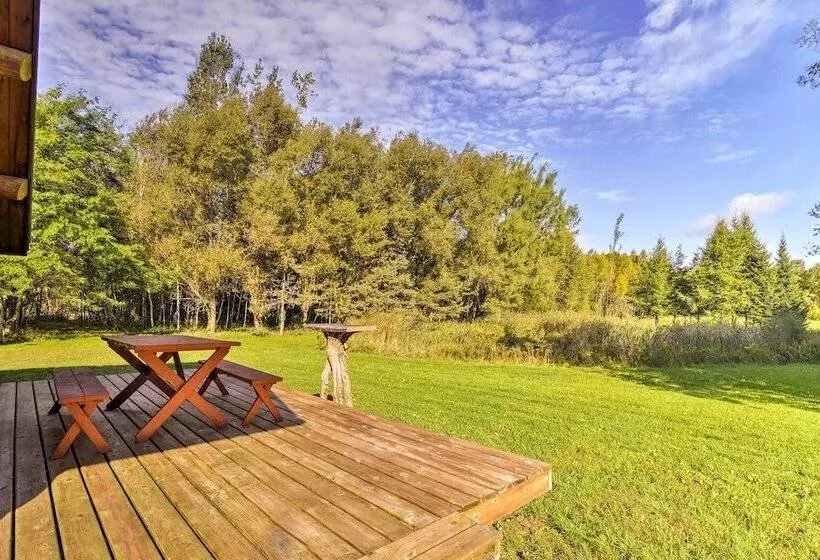 Valders Log Home Near Eea Air Show & Sheboygan!