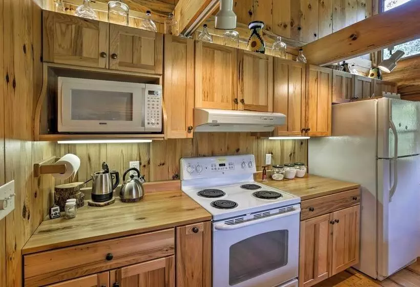 Valders Log Home Near Eea Air Show & Sheboygan!