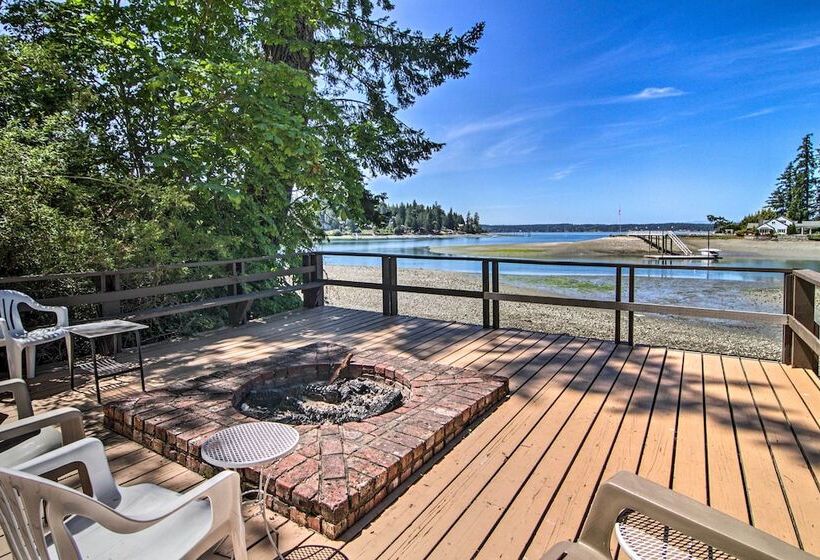 Waterfront Cabin W/ Fire Pit In Gig Harbor!