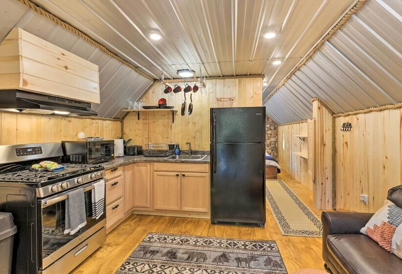 A Frame Mtn Cabin ~ 35 Mi To Yellowstone Np!