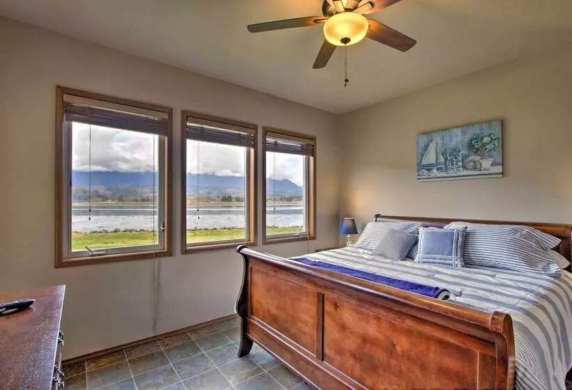 Bayside Home   6 Miles To Olympic National Forest!