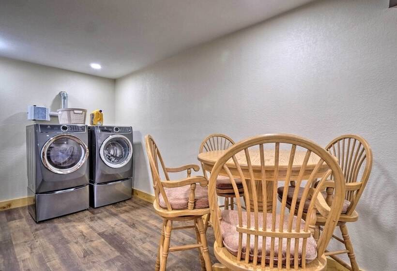 Breathtaking Lake View Retreat W/ On Site Hiking!