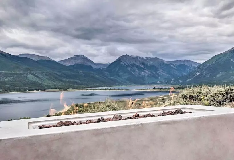 Breathtaking Lake View Retreat W/ On Site Hiking!