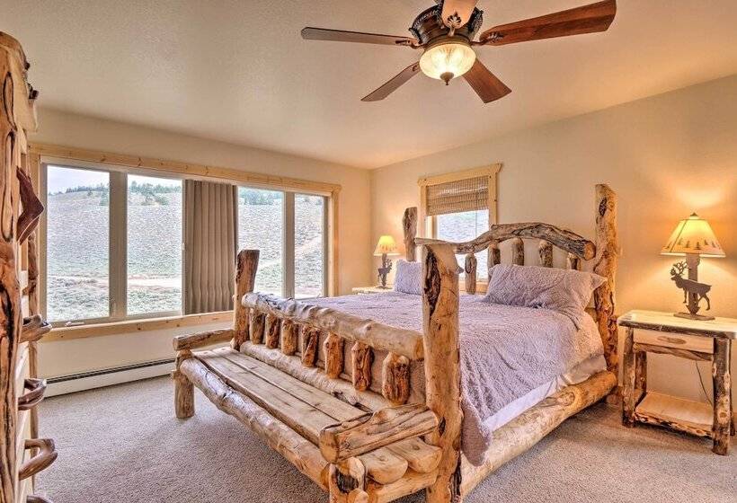 Breathtaking Lake View Retreat W/ On Site Hiking!