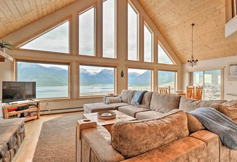 Breathtaking Lake View Retreat W/ On Site Hiking!