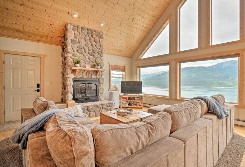 Breathtaking Lake View Retreat W/ On Site Hiking!