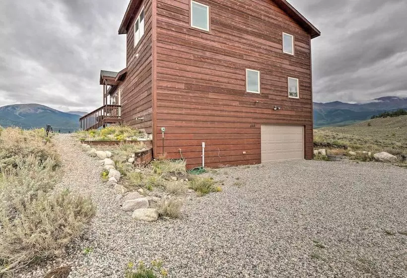 Breathtaking Lake View Retreat W/ On Site Hiking!