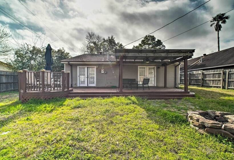 Bright College Station Abode: 3 Mi To Kyle Field