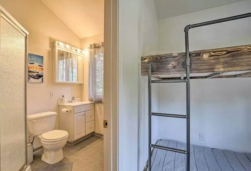 Cabin W/ Hot Tub & Views: 1 Mile To Alyeska Resort