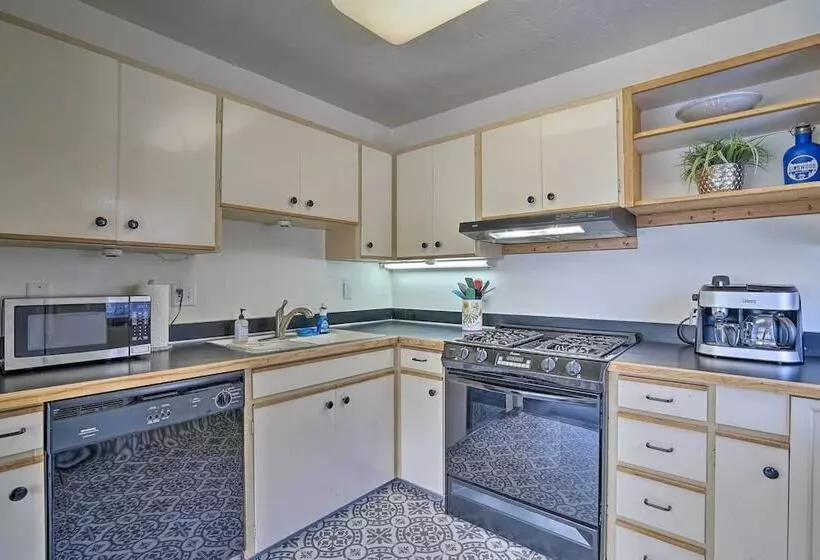 Cabin W/ Hot Tub & Views: 1 Mile To Alyeska Resort