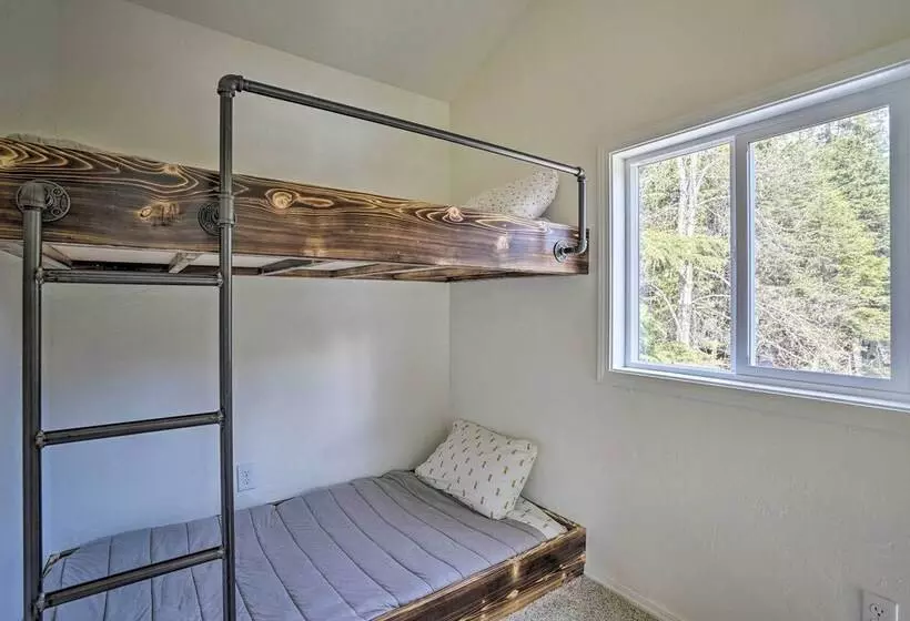 Cabin W/ Hot Tub & Views: 1 Mile To Alyeska Resort