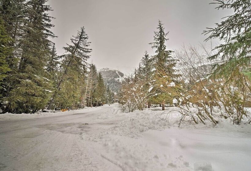 Cabin W/ Hot Tub & Views: 1 Mile To Alyeska Resort