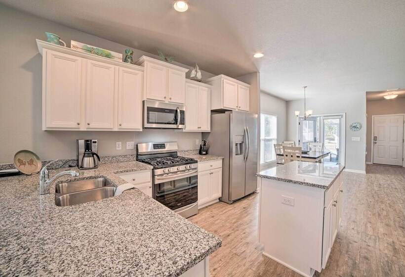 Classy Port St. Joe Escape   Walk To Shore!