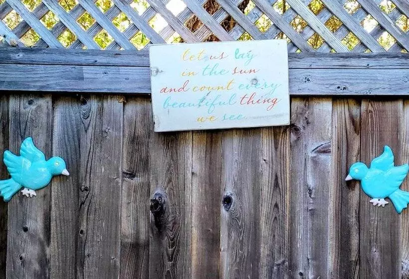 Converted Barn In Sebastopol W/ Private Patio!