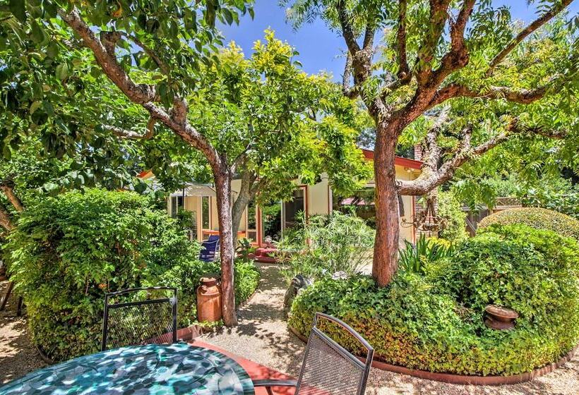 Converted Barn In Sebastopol W/ Private Patio!