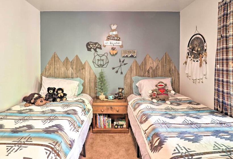 Cozy Whittier Home W/ Fire Pits < 15 Mi To Hiking!