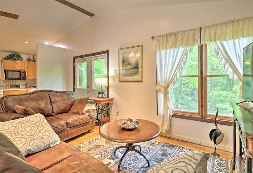 Cozy Whittier Home W/ Fire Pits < 15 Mi To Hiking!