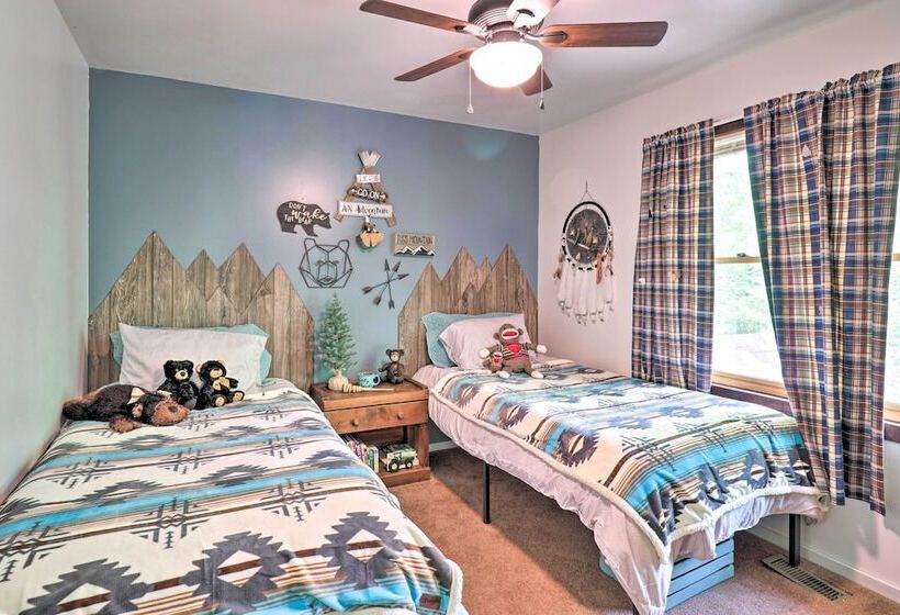 Cozy Whittier Home W/ Fire Pits < 15 Mi To Hiking!