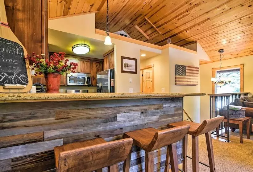 Lake Tahoe Cabin W/ Private Beach Access