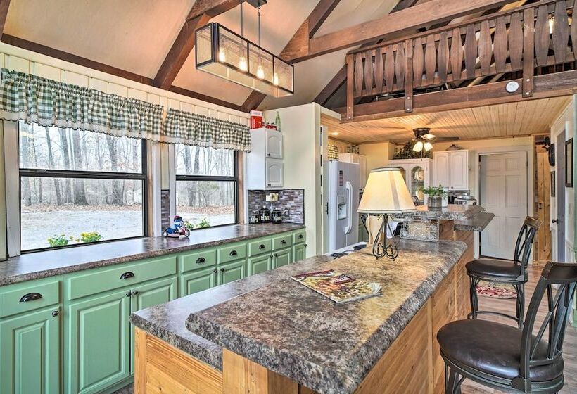 Douglas Lake Cabin W/ Mountain View Deck & Grill