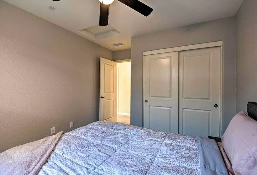 4 Mi To City Center: Family Friendly Retreat!