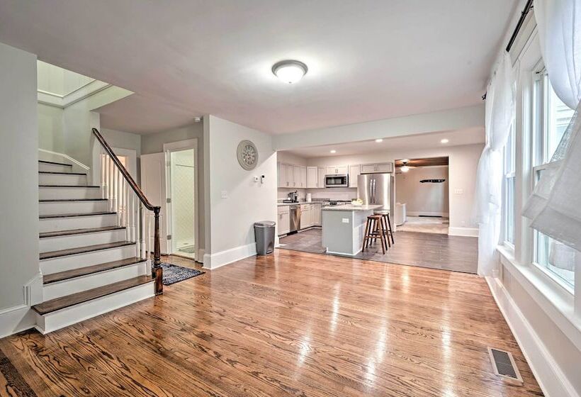 Gorgeous North Carolina Retreat W/ Fire Pit!