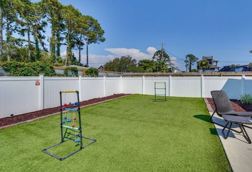 Group Friendly Pcb Retreat W/ Yard, Walk To Beach!