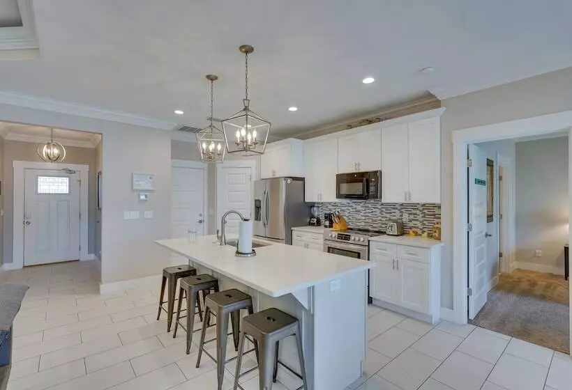 Pcb Home W/ Private Yard < 1/2 Mi To Beach Access!