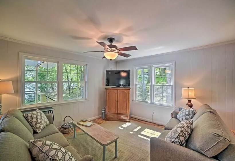 Harrison Lakefront Cottage W/ Private Dock!