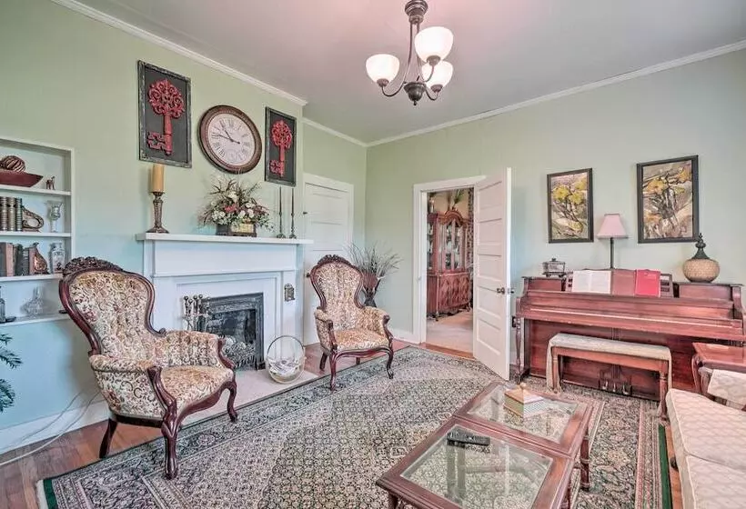 Historic Sparta Home Near Waterfalls & Hikes!