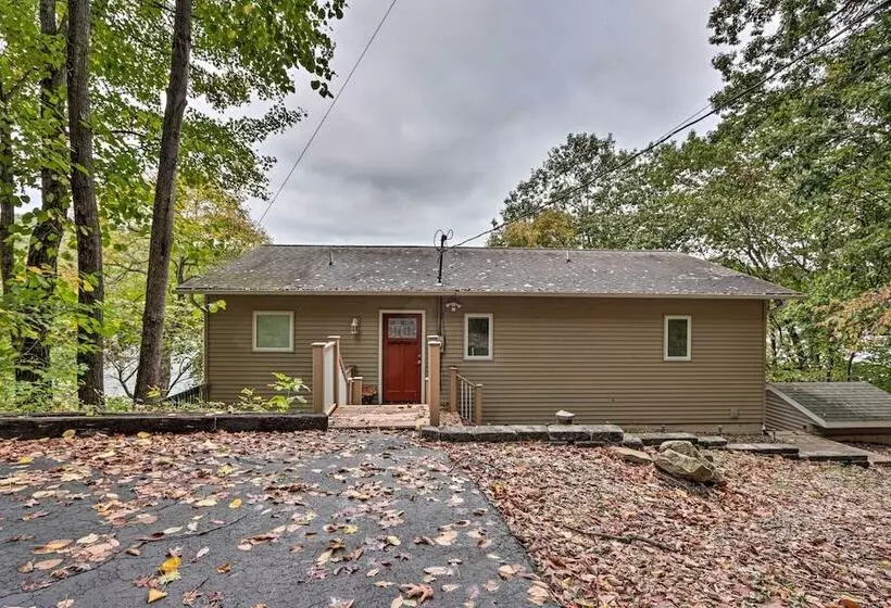 Ideally Located Home W/ Private Dock In Camdenton!