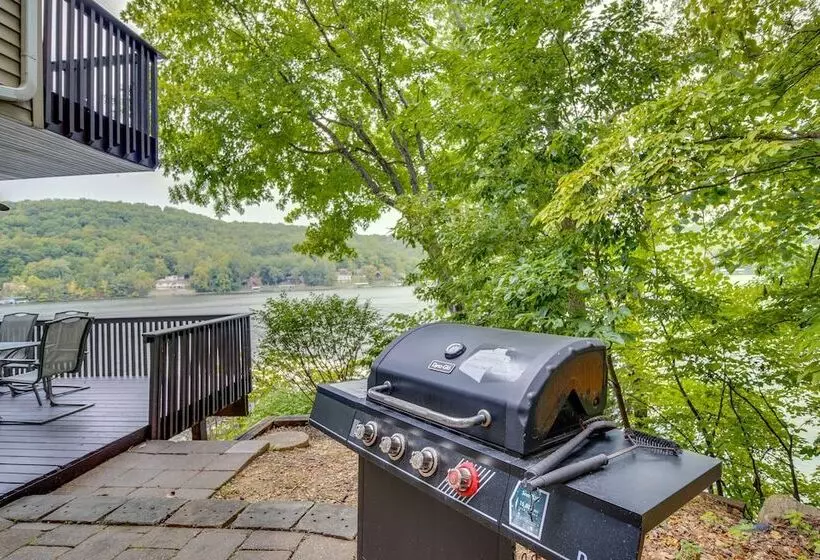 Ideally Located Home W/ Private Dock In Camdenton!