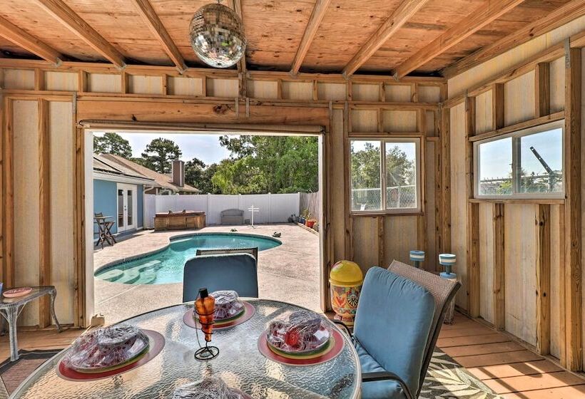 Jacksonville Home, Near Beach & Mayo Clinic!