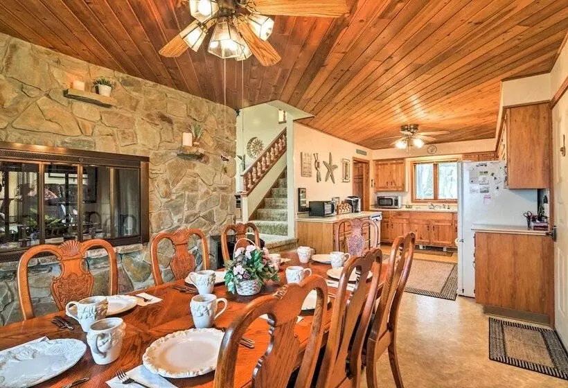 Brocton Escape: Skiing, Snowtubing, Hiking!