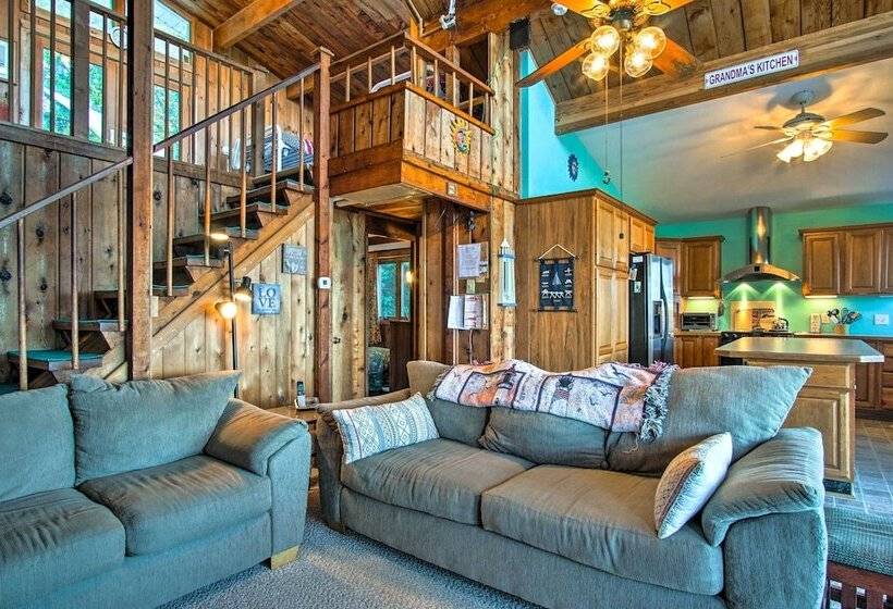 Lakefront Montague Cottage W/ Deck & Beach!