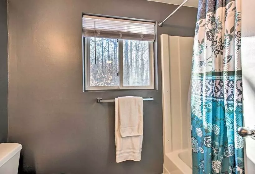 Lakes Of The North Home On Snowmobile & Atv Trail!