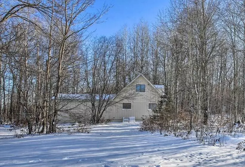 Lakes Of The North Home On Snowmobile & Atv Trail!
